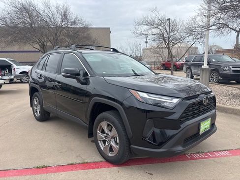 Used 2025 Toyota RAV4 XLE w/ Convenience Package image 3