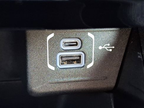 Used 2023 Jeep Compass Trailhawk image 25