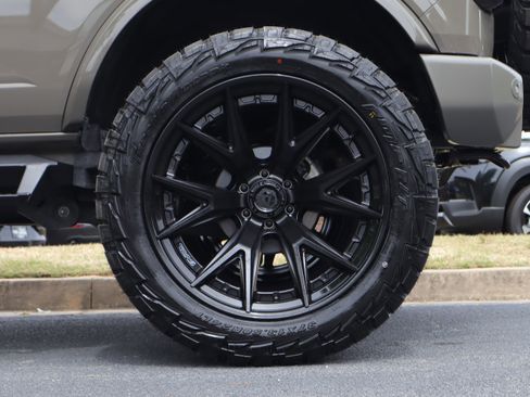 Used 2025 Ford Bronco Outer Banks AWD/4WD image 7