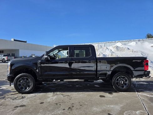 Used 2024 Ford F350 XLT w/ XLT Premium Package image 3