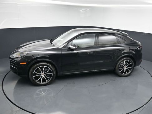 New 2026 Porsche Cayenne Coupe AWD/4WD image 13
