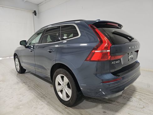 Used 2022 Volvo XC60 B5 Momentum AWD/4WD image 2