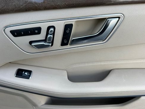 Used 2016 Mercedes-Benz E 350 Sedan image 17