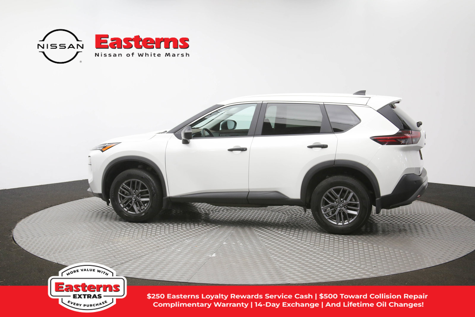 Used 2023 Nissan Rogue S AWD/4WD image 61
