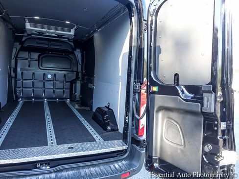 Used 2023 Ford Transit 250 Medium Roof AWD image 18