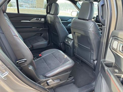 New 2026 Ford Explorer ST w/ Sun And Sound Package image 18