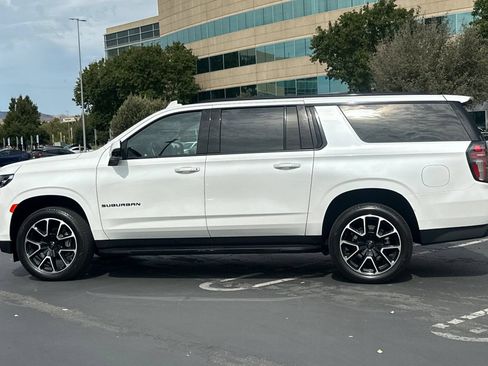 Used 2024 Chevrolet Suburban RST w/ Luxury Package AWD/4WD image 7