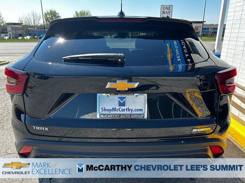 New 2026 Chevrolet Trax LS w/ LS Convenience Package FWD image 4