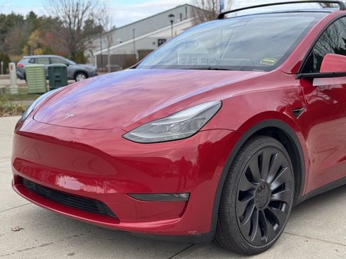 Used 2022 Tesla Model Y Performance image 6