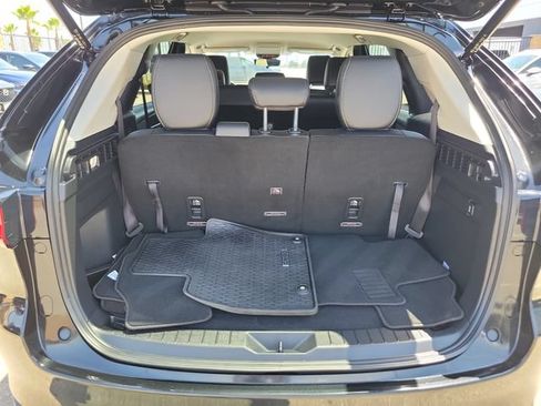 Used 2025 MAZDA CX-90 3.3 Turbo w/ Select Package AWD/4WD image 28