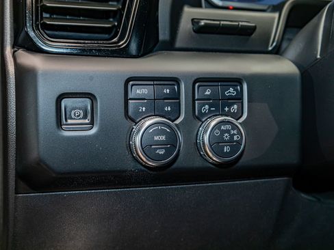 Used 2024 GMC Sierra 1500 AT4X AWD/4WD image 17