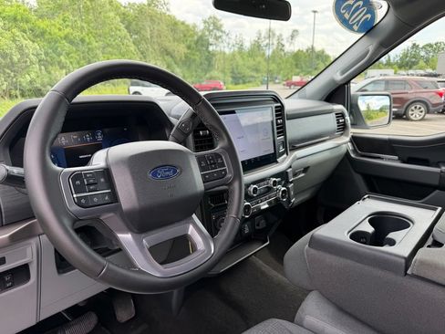 Used 2025 Ford F150 XLT w/ Equipment Group 301A Standard AWD/4WD image 5