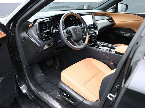 Used 2024 Lexus RX 350 Premium w/ Accessory Package (Z1) AWD/4WD image 2