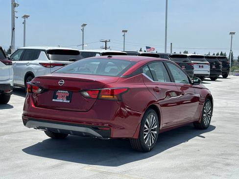 New 2026 Nissan Altima 2.5 SV FWD image 7