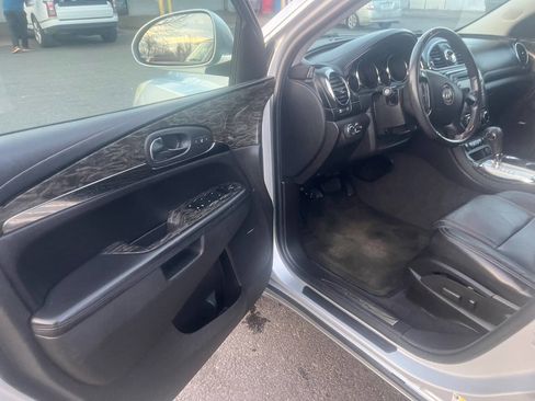 Used 2013 Buick Enclave Leather image 13