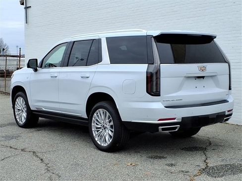 New 2026 Cadillac Escalade Luxury image 3