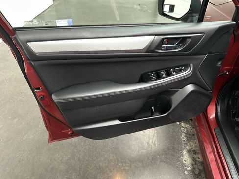 Used 2015 Subaru Legacy 2.5i Premium w/ Moonroof Package image 16