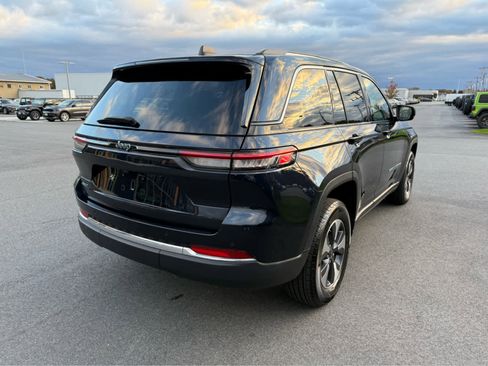 Used 2023 Jeep Grand Cherokee 4WD 4xe image 9