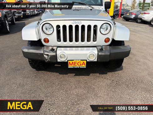 Used 2008 Jeep Wrangler Unlimited Sahara AWD/4WD image 24