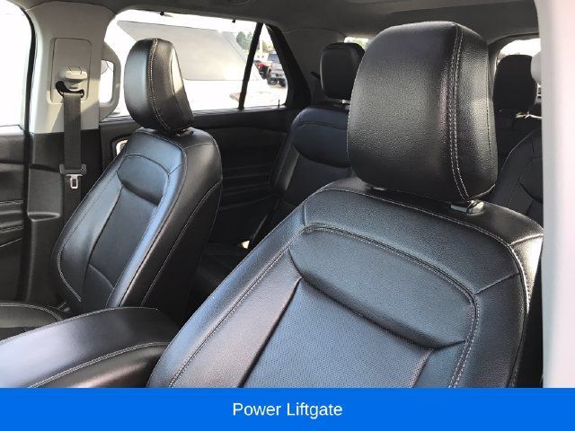 Used 2023 Ford Explorer Limited AWD/4WD image 4