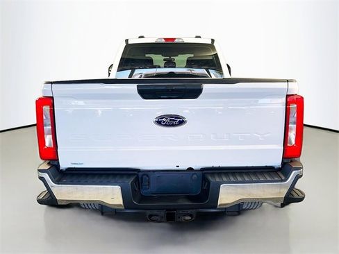 Used 2024 Ford F250 XL w/ XL Chrome Package image 6