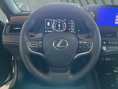 Certified 2023 Lexus ES 350 w/ Premium Package image 14
