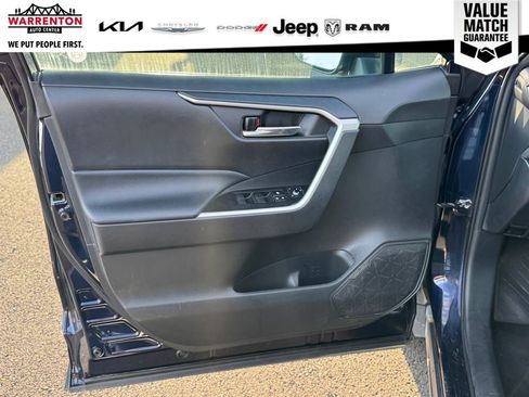 Used 2021 Toyota RAV4 XLE image 20