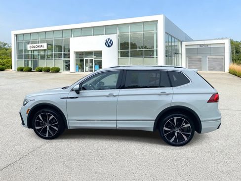 Certified 2023 Volkswagen Tiguan SEL R-Line AWD/4WD image 2