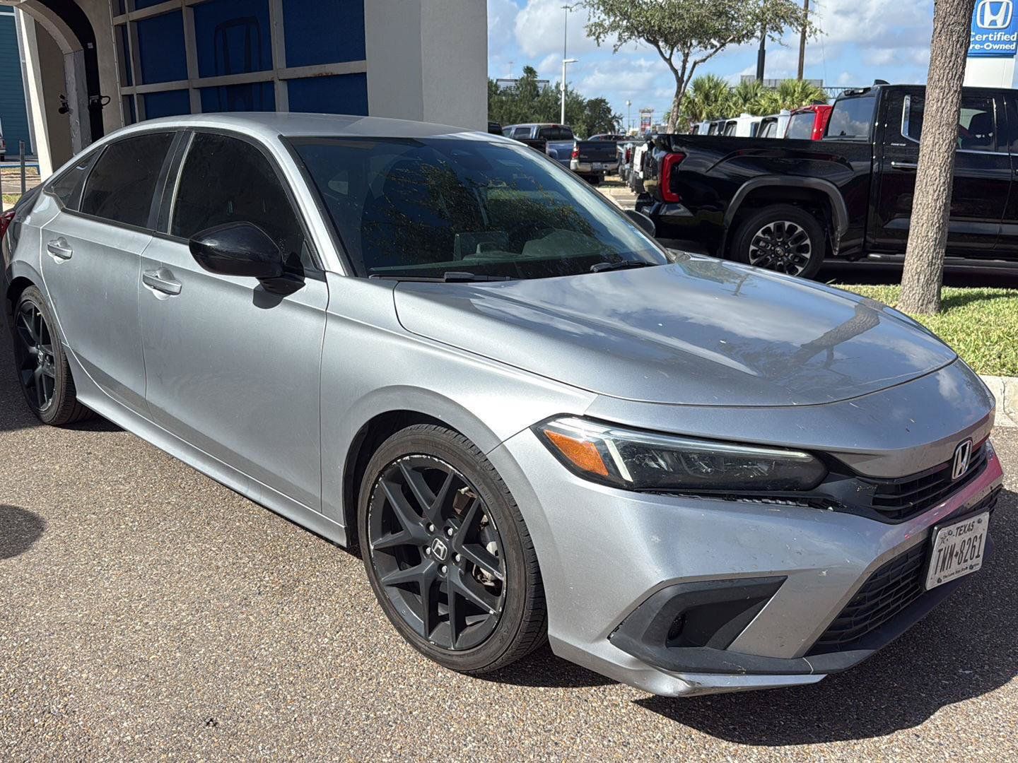Used 2024 Honda Civic Sport image 3