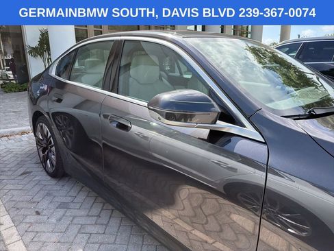 Certified 2024 BMW 530i w/ Premium Package image 10