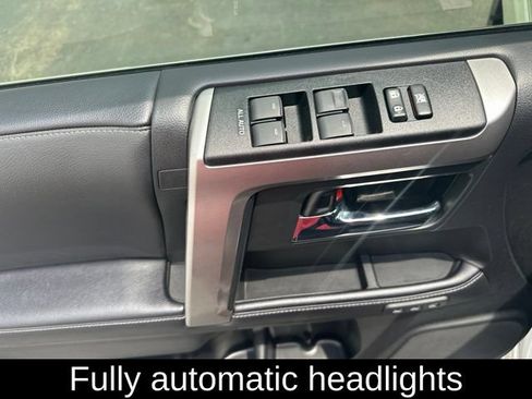 Used 2022 Toyota 4Runner Limited AWD/4WD image 19