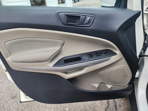 Used 2018 Ford EcoSport S image 17