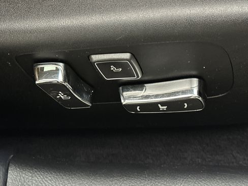 Used 2014 Lexus LS 460 AWD w/ Comfort Package image 26