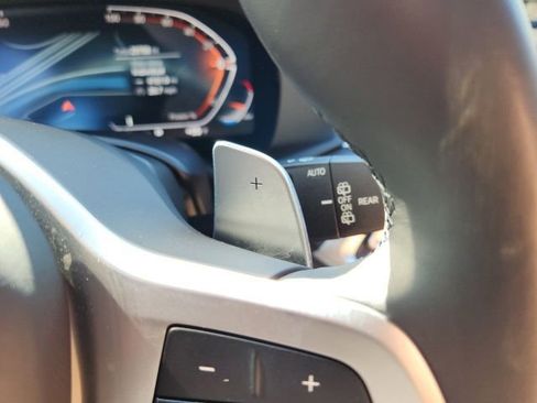 Used 2022 BMW X7 xDrive40i w/ M Sport Package image 37