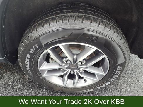 Used 2022 Jeep Grand Cherokee Limited image 17