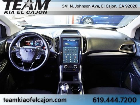 Used 2022 Ford Edge SE w/ Black Appearance Package image 18