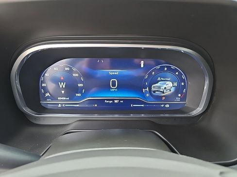 Used 2023 Chevrolet Suburban LT image 11