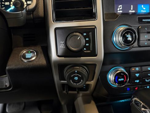 Used 2019 Ford F150 Lariat w/ Equipment Group 502A Luxury AWD/4WD image 29