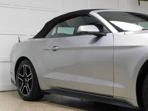 Used 2020 Ford Mustang Premium image 22