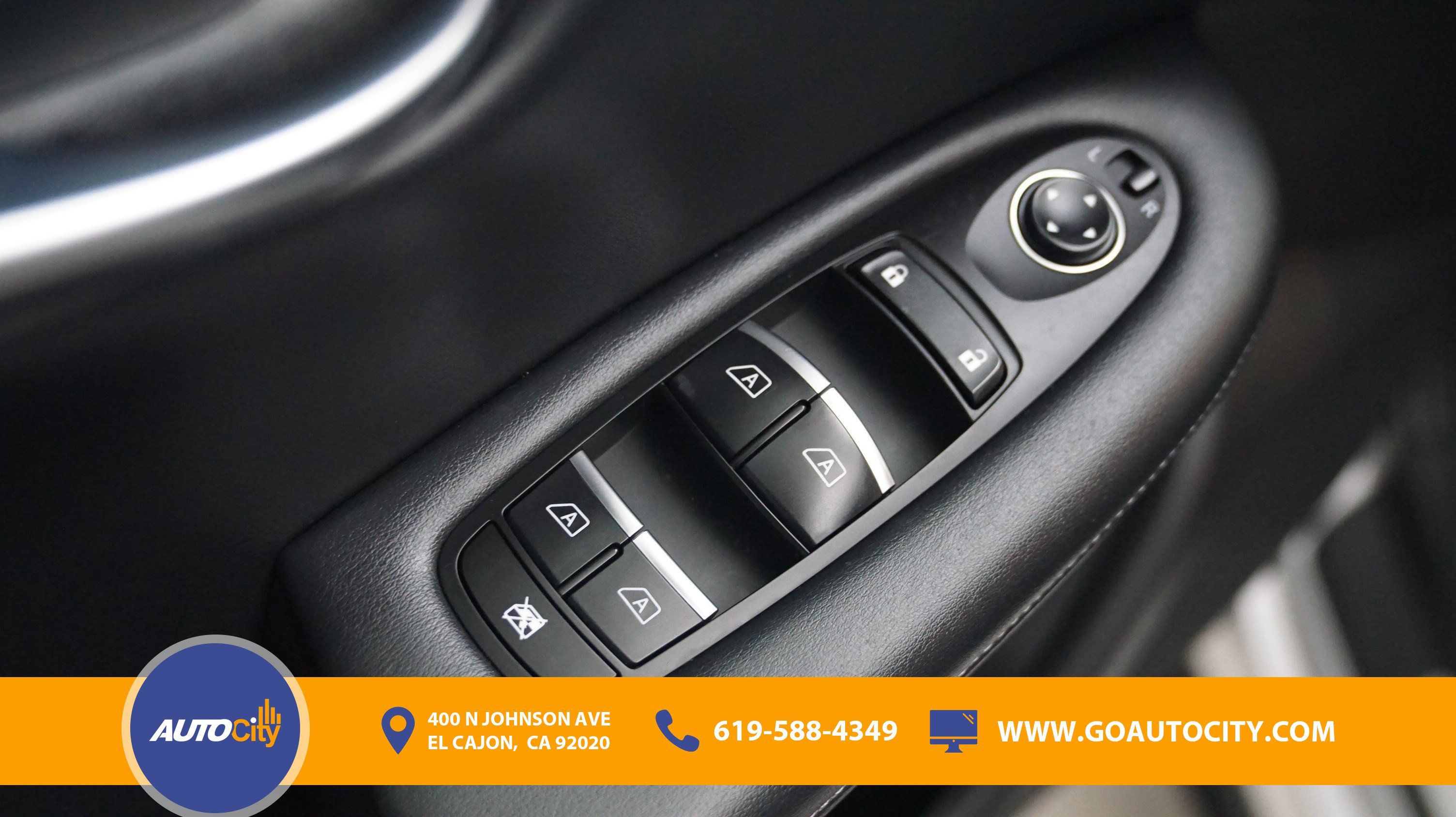 Used 2019 INFINITI QX50 Luxe FWD image 19