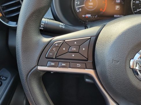 Certified 2021 Nissan Kicks SV FWD image 24