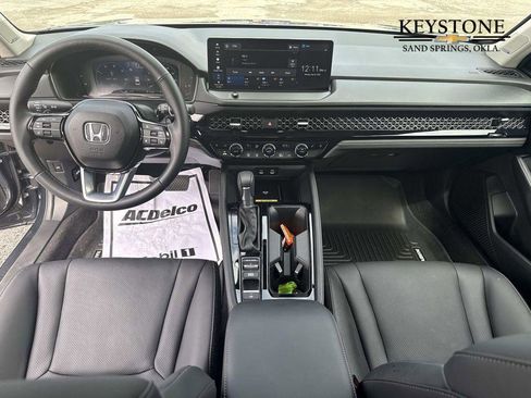 Used 2024 Honda Accord Touring image 12