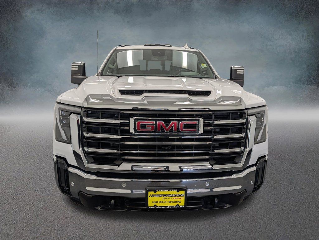 Used 2024 GMC Sierra 3500 SLT w/ SLT Convenience Package AWD/4WD image 3