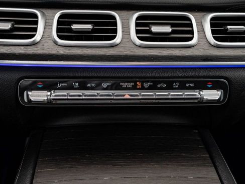 Used 2020 Mercedes-Benz GLS 450 4MATIC image 41