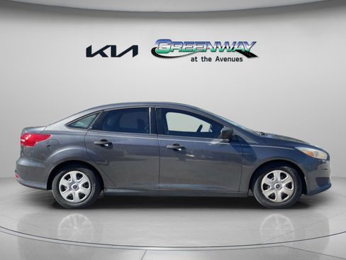 Used 2016 Ford Focus S image 5