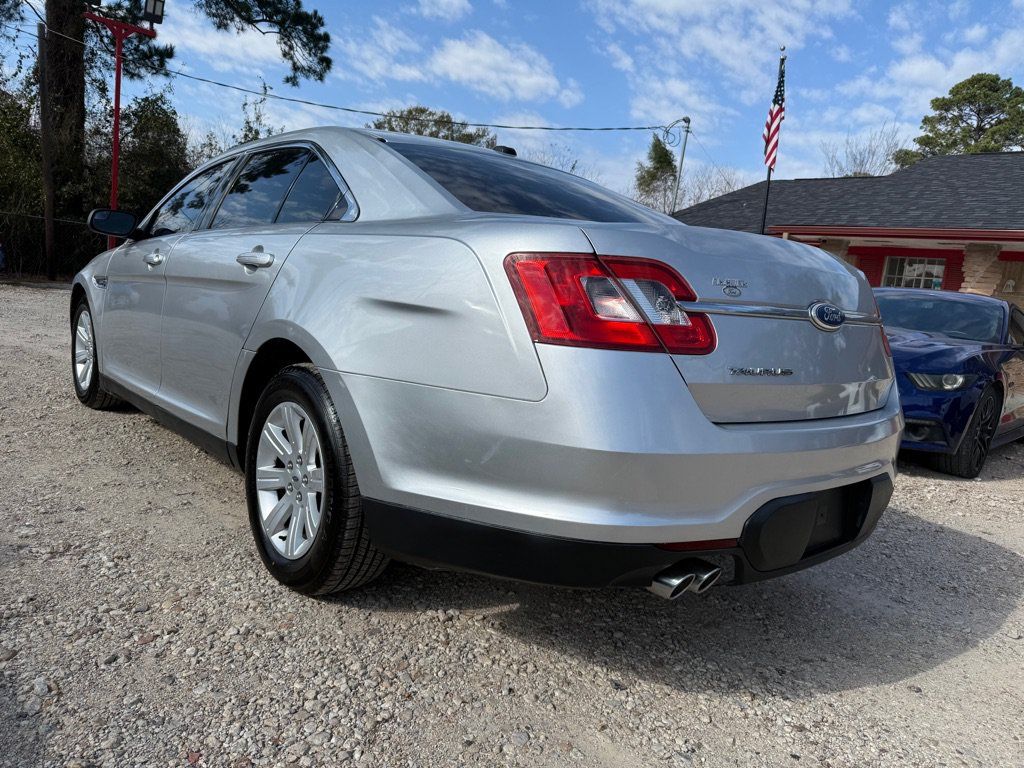 Used 2012 Ford Taurus SE FWD image 5