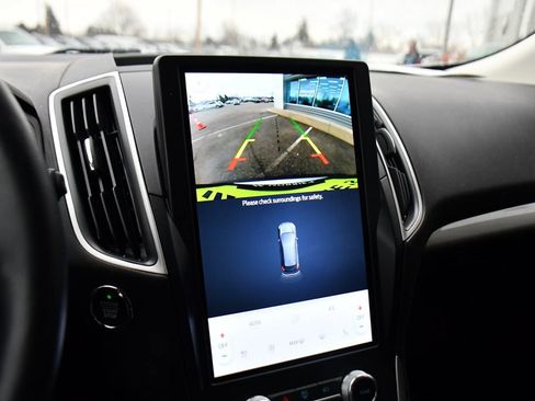 Used 2024 Ford Edge SEL w/ Convenience Package image 26