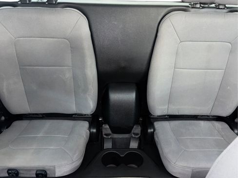 Used 2022 Chevrolet Colorado W/T RWD image 20