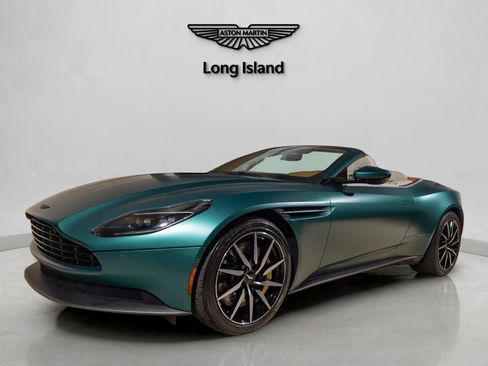 Used 2023 Aston Martin DB11 Volante image 1