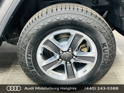 Used 2021 Jeep Wrangler Unlimited Sahara AWD/4WD image 34